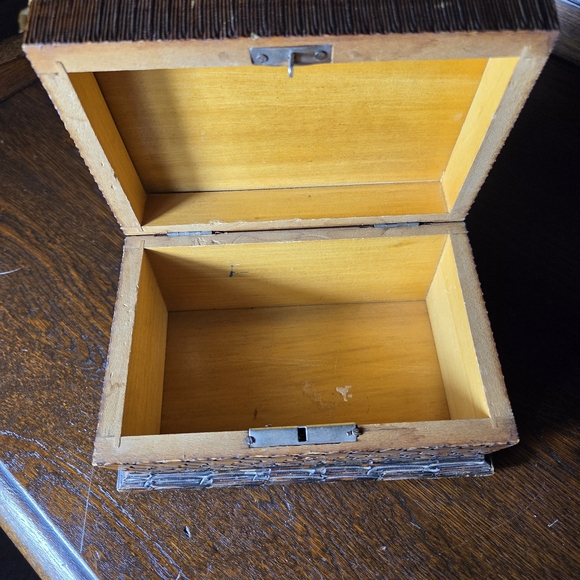 Decorative Gold and Brown Jewelry Box Wood Box - Picture 5 of 11